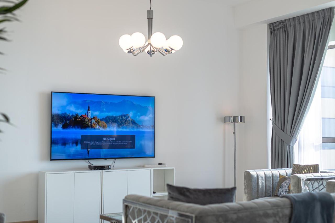 Marco Polo - Marvelous & Luxurious Apt With Dubai Eye & Sea View Apartment Exterior photo